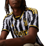 Camisa Juventus Home 23/24 Branca e - Torcedor Preta